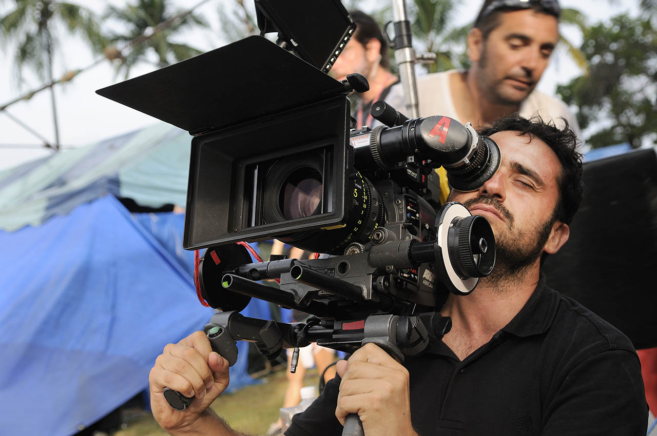 Фото - Хуан Антонио Байона: 1280x850 / 140.98 Кб