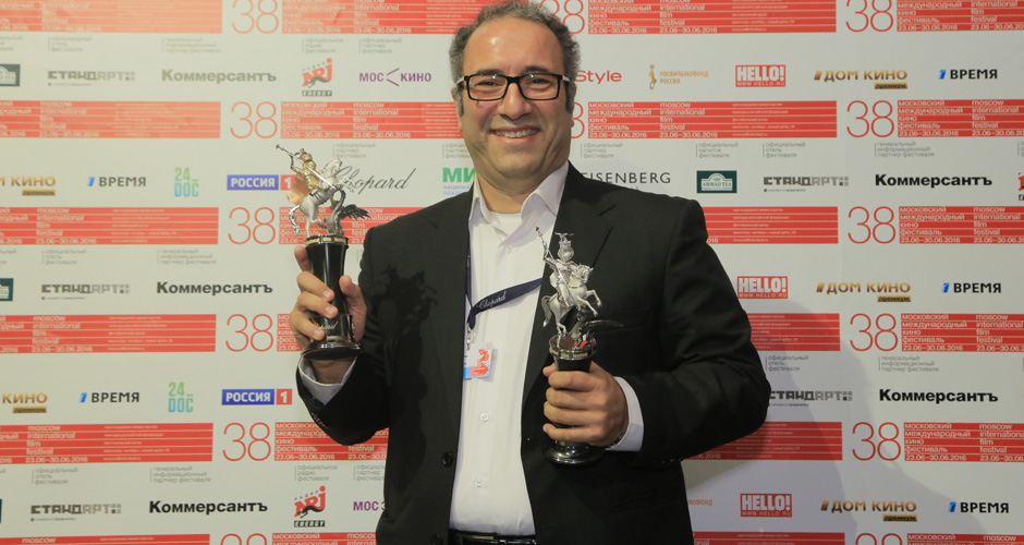 Фото - Реза Миркарими: 940x500 / 197.05 Кб