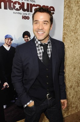 Фото - Джереми Пивен: 264x400 / 23 Кб