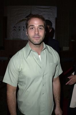 Фото - Джереми Пивен: 265x400 / 16 Кб