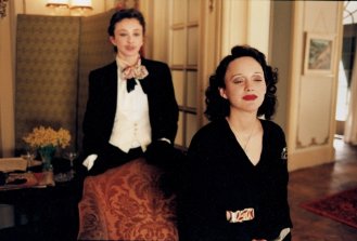 Фото - Марион Котийяр: 329x223 / 17 Кб