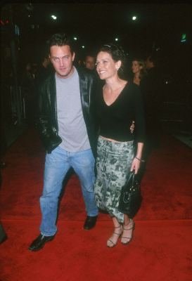 Фото - Мэттью Перри: 273x400 / 16 Кб