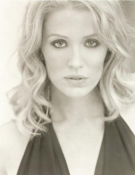 Фото - Поппи Монтгомери: 447x580 / 27 Кб