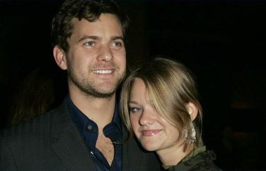 Фото - Джошуа Джексон: 386x248 / 15 Кб