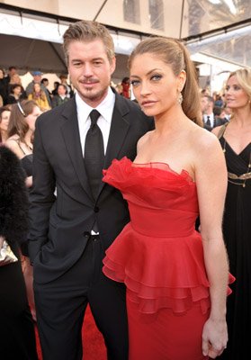 Фото - Ребекка Гэйхарт: 279x400 / 27 Кб