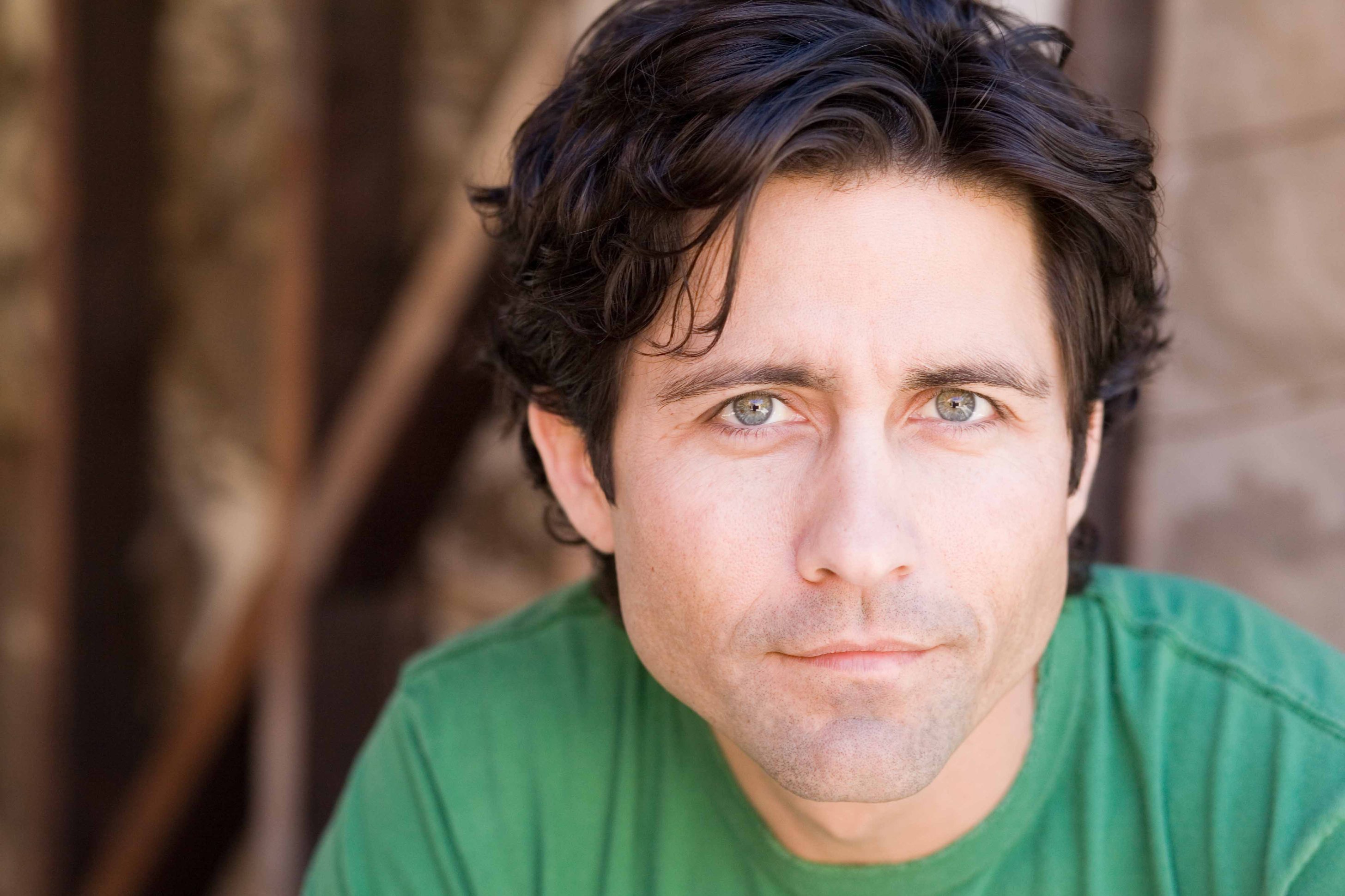 Фото - Байрон Тэмз: 2912x1941 / 562 Кб