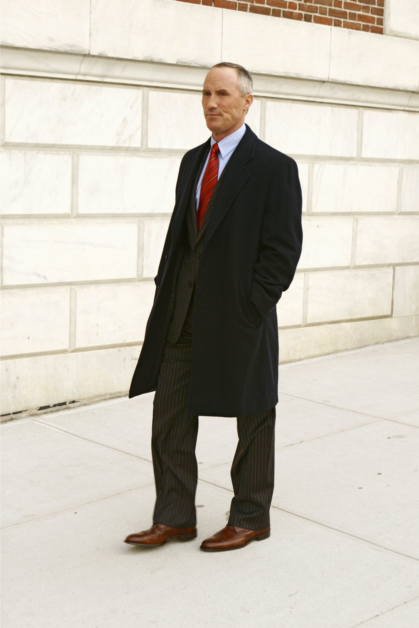 Фото - Роберт Джон Берк: 1334x2000 / 273 Кб