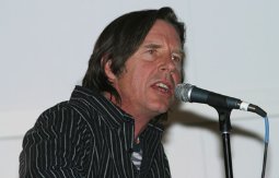 Фото - Джон До: 255x163 / 9 Кб