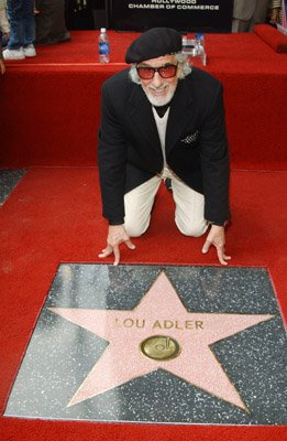 Фото - Лу Адлер: 261x400 / 28 Кб