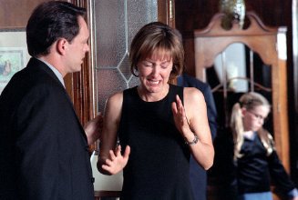 Фото - Синтия Стивенсон: 327x220 / 18 Кб