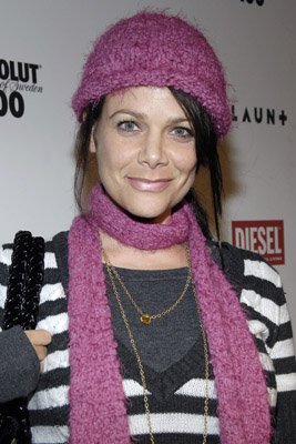 Фото - Мередит Сэленджер: 267x400 / 30 Кб