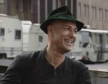 Фото - Брюс Пэйн: 352x275 / 15 Кб