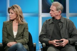 Фото - Джули Боуэн: 267x178 / 13 Кб