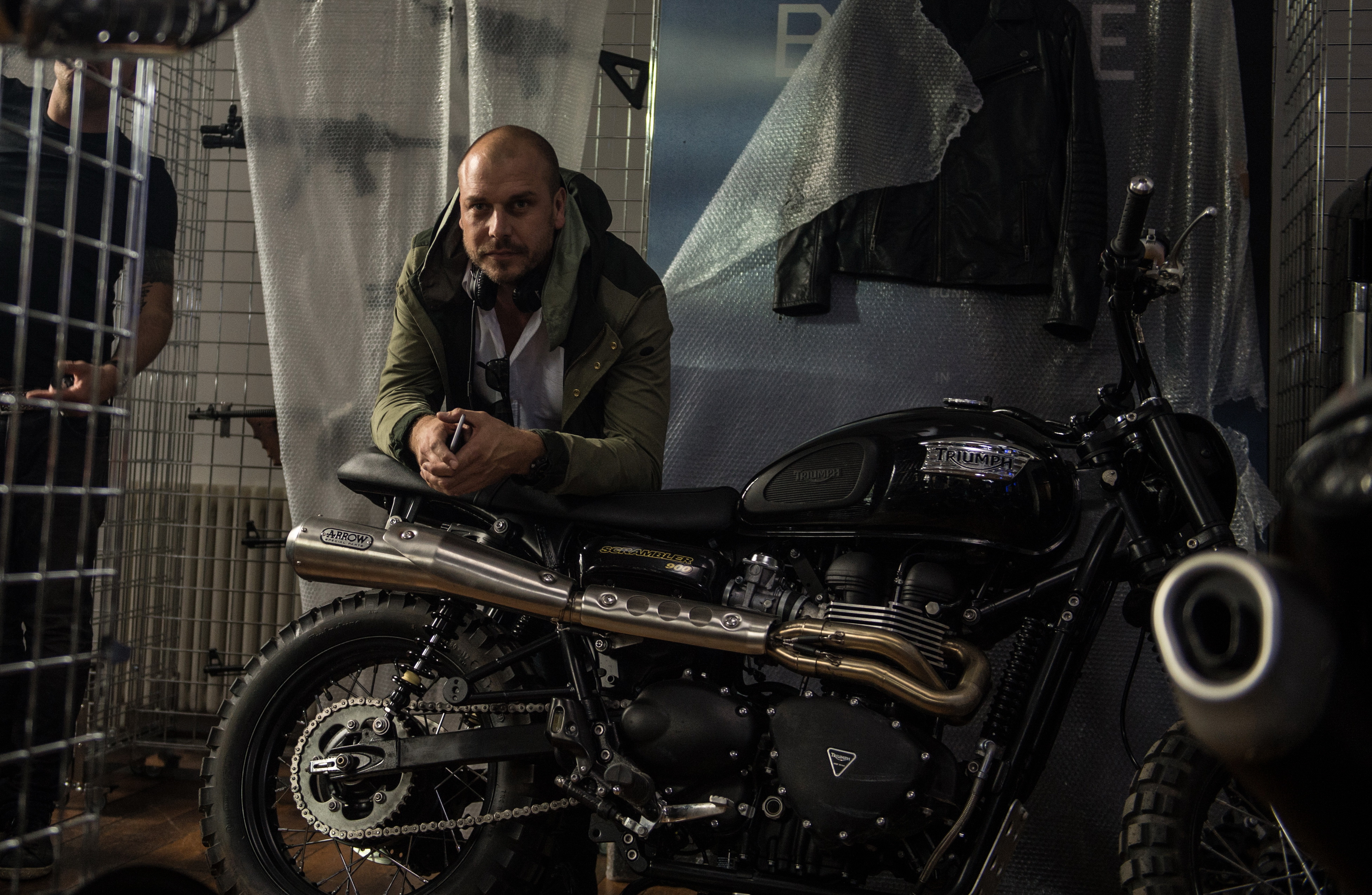 Фото - Патрик Хьюз: 3906x2549 / 3333.59 Кб