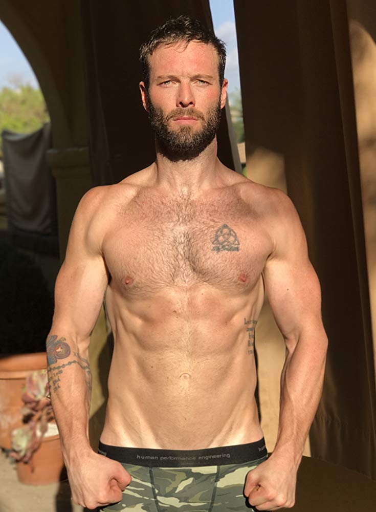 Фото - Тим Филдс: 735x1000 / 67.49 Кб