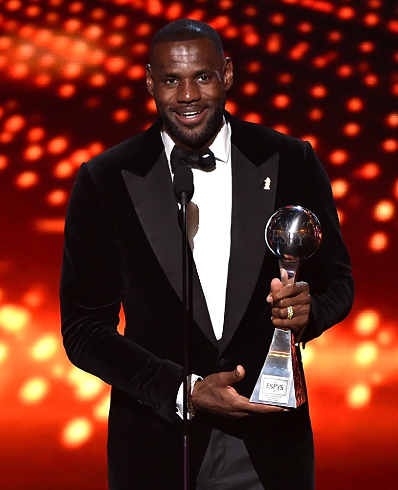 Фото - Леброн Джеймс: 813x1000 / 118.55 Кб