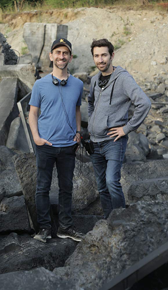 Фото - Зак Липовски: 579x1000 / 84.59 Кб