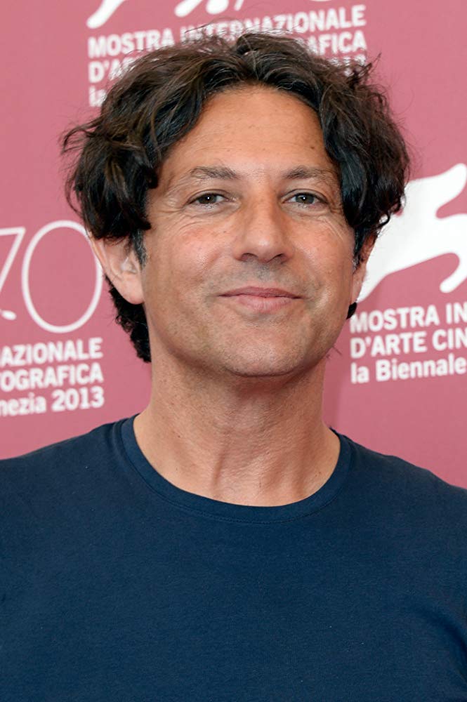 Фото - Джонатан Глейзер: 665x1000 / 68.89 Кб