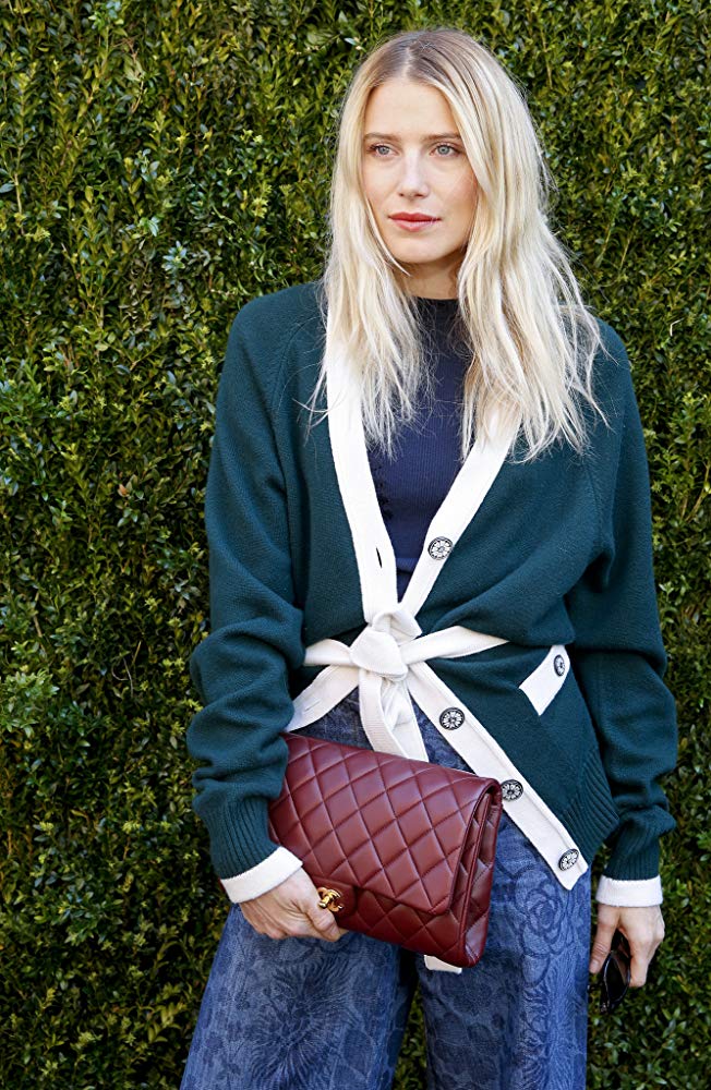 Фото - Дри Хемингуэй: 652x1000 / 167.31 Кб