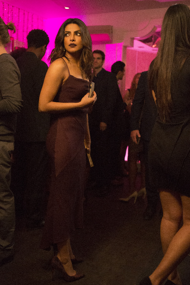 Фото - Приянка Чопра-Джонас: 667x1000 / 338.27 Кб