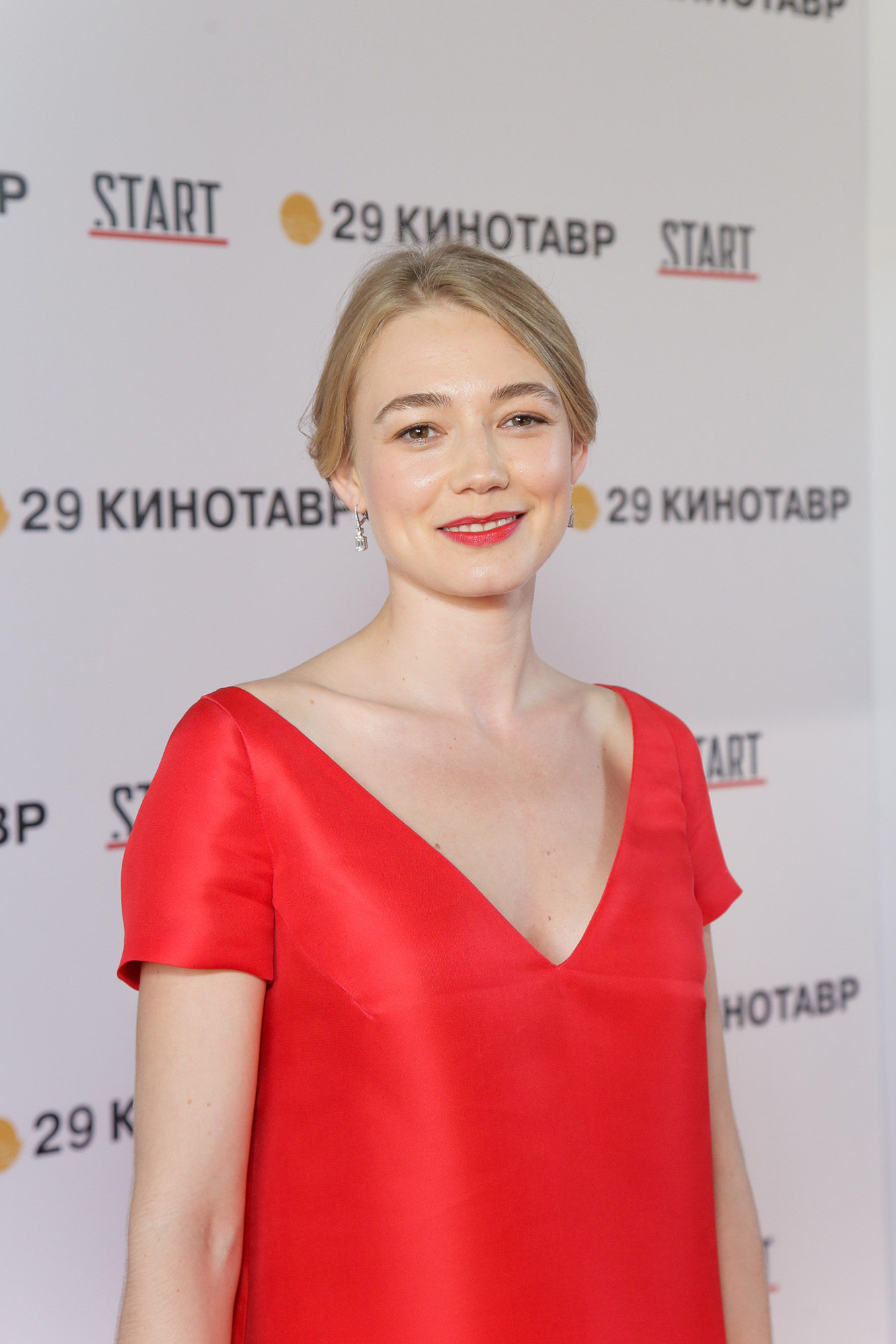 Оксана Акиньшина фото 2020