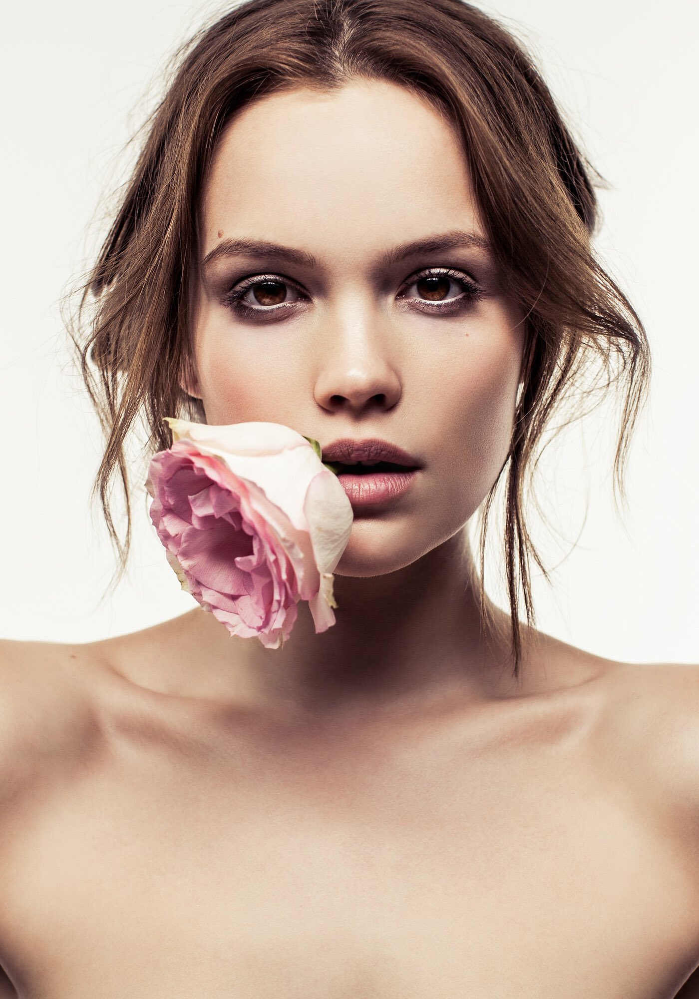 Фото - Эмилия Шуле: 1400x2000 / 341.4 Кб