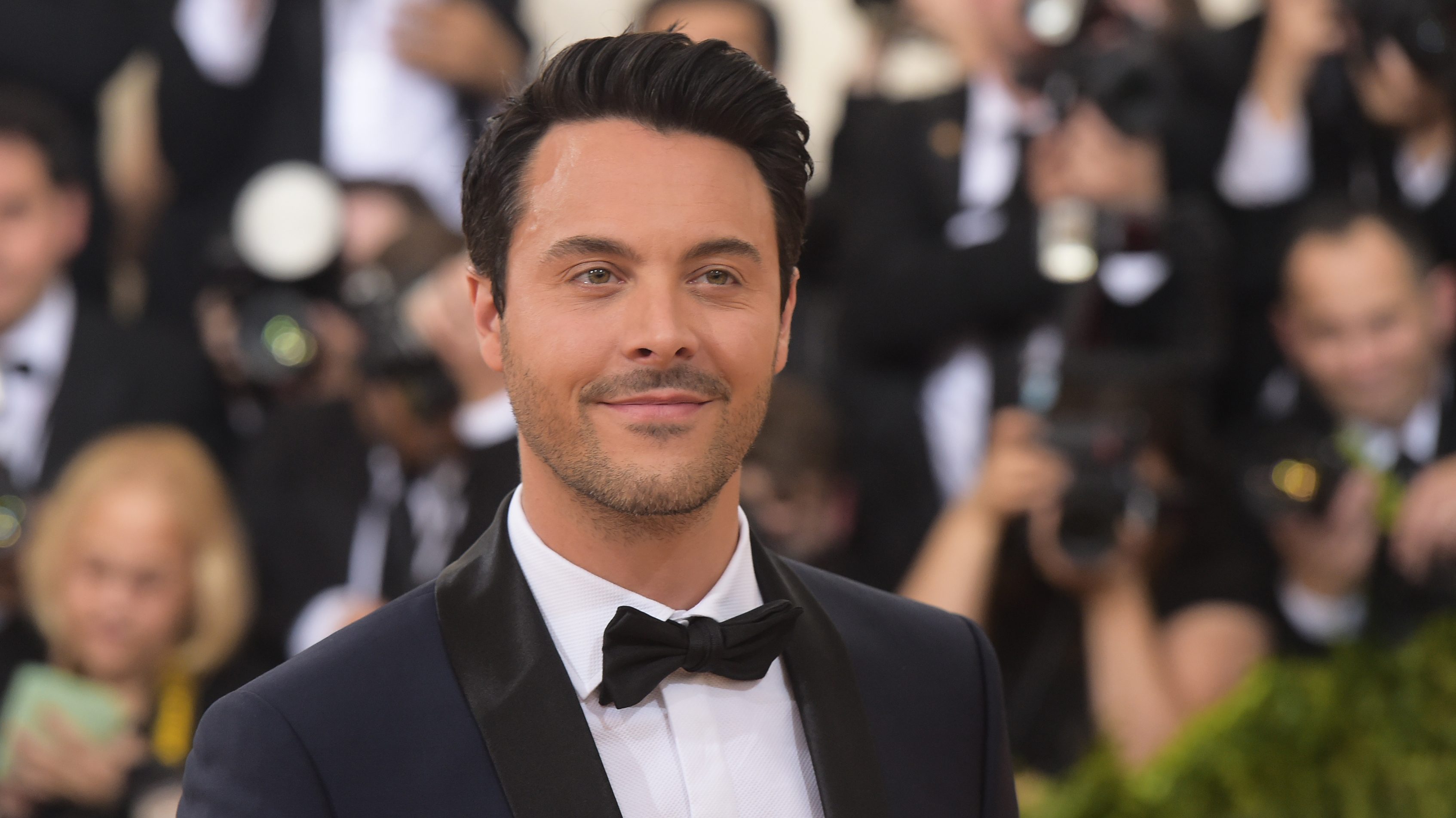 Фото - Джек Хьюстон: 3387x1905 / 482.76 Кб