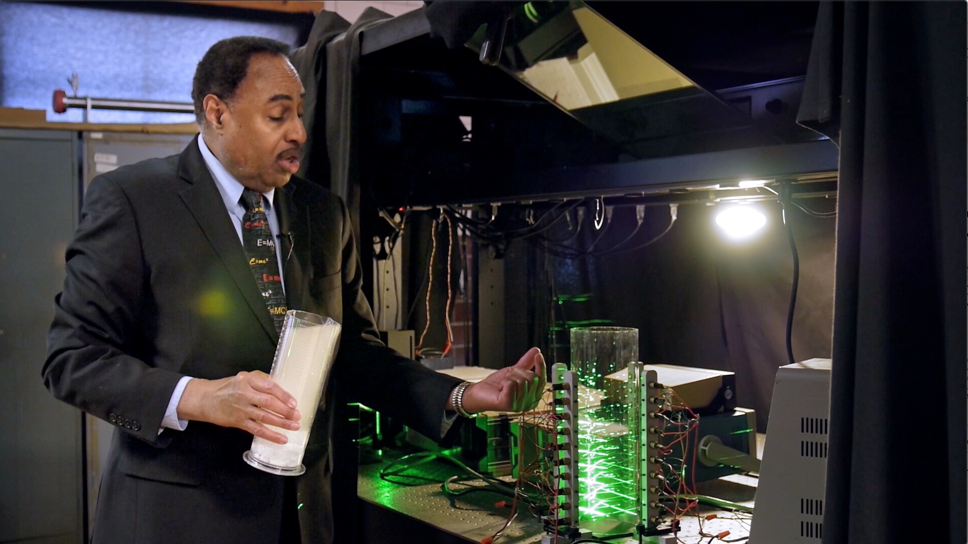 Фото - Рональд Маллетт: 1919x1079 / 355.91 Кб