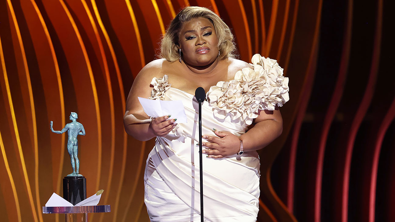 Фото - Давайн Джой Рэндольф: 1296x730 / 168.81 Кб