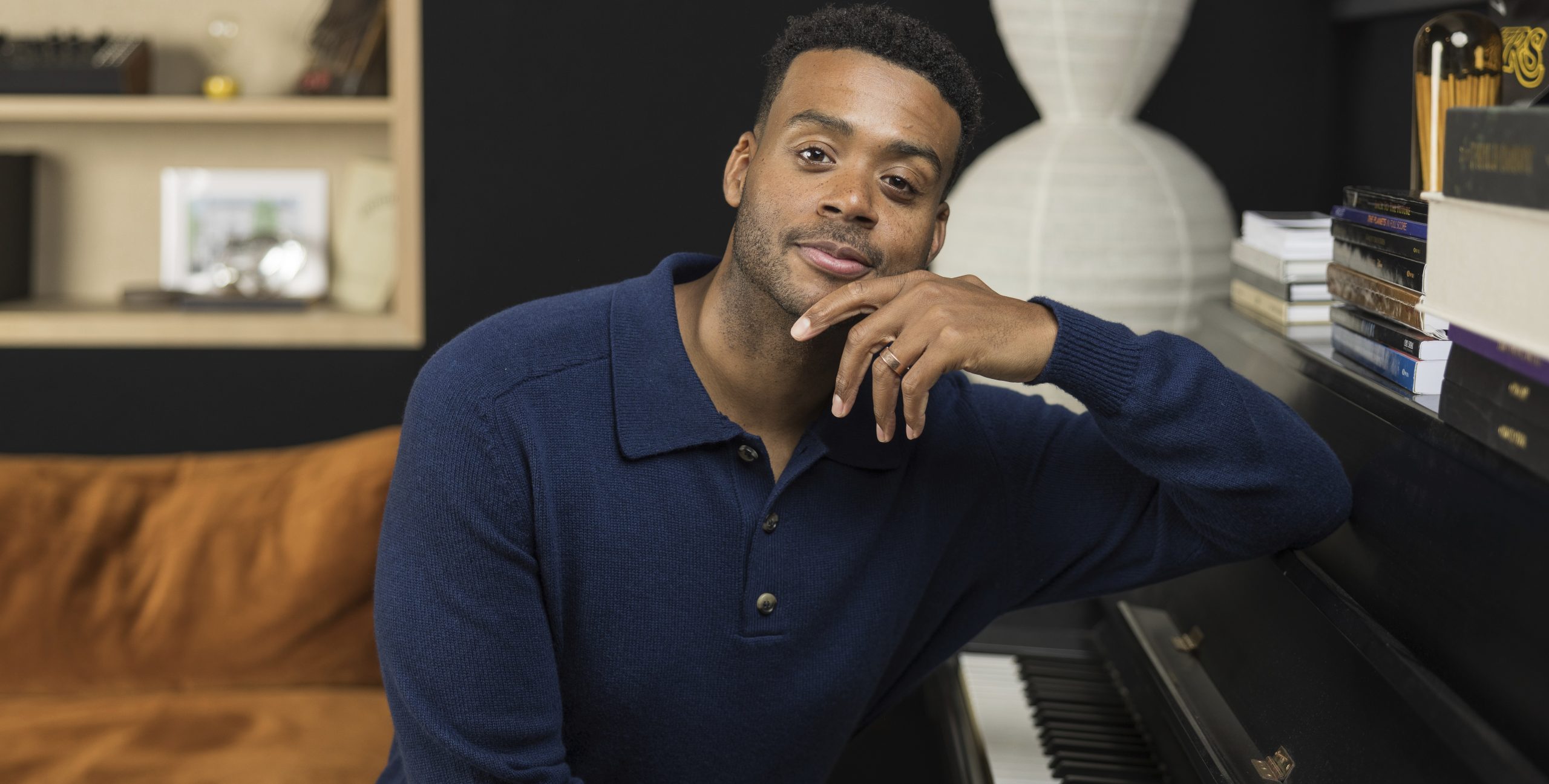 Фото - Крис Бауэрс: 2560x1297 / 291.98 Кб