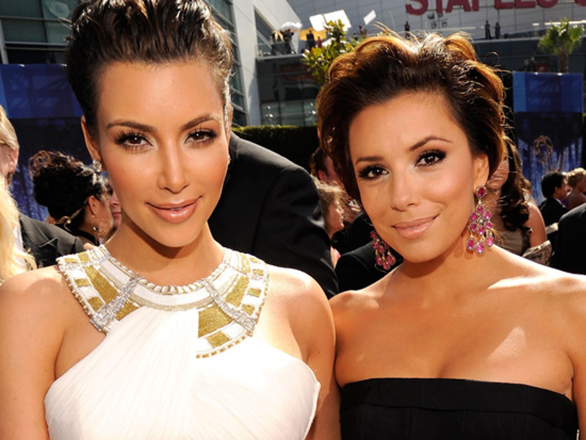 Фото - Ким Кардашьян: 2048x1538 / 282.36 Кб