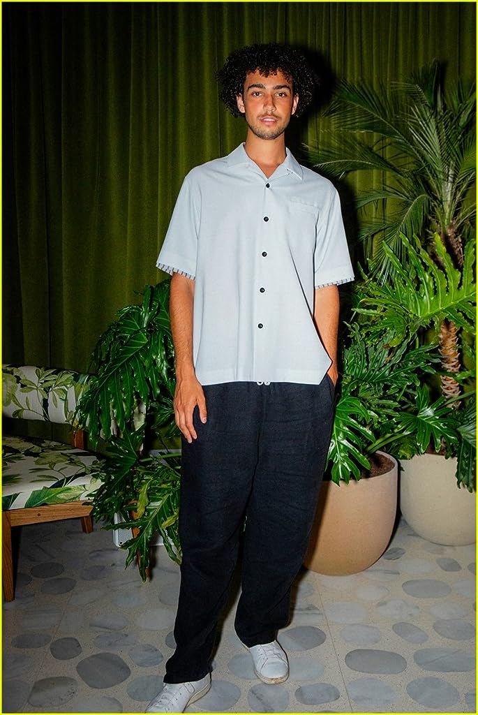 Фото - Арчи Мадекве: 685x1024 / 112 Кб