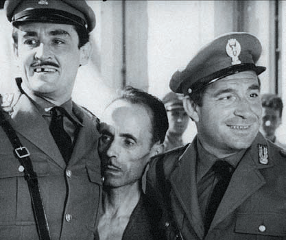 Постер - Монстры: 417x350 / 320.86 Кб