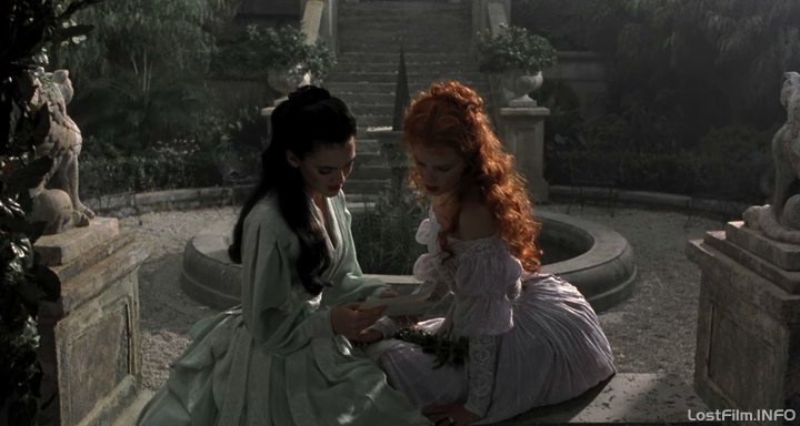 Кадр - Вайнона Райдер в фильме Дракула: 720x384 / 50Кб