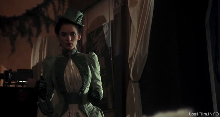 Кадр - Вайнона Райдер в фильме Дракула: 720x384 / 27Кб