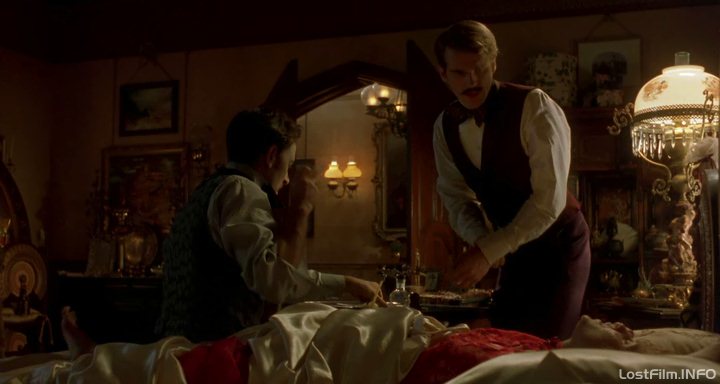 Кадр - Ричард Э. Грант в фильме Дракула: 720x384 / 38Кб