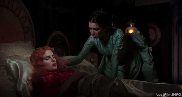 Кадр - Вайнона Райдер в фильме Дракула: 720x384 / 27Кб