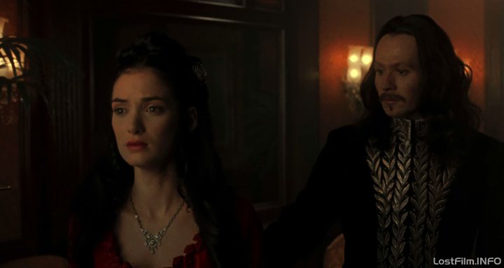 Кадр - Вайнона Райдер в фильме Дракула: 720x384 / 24Кб