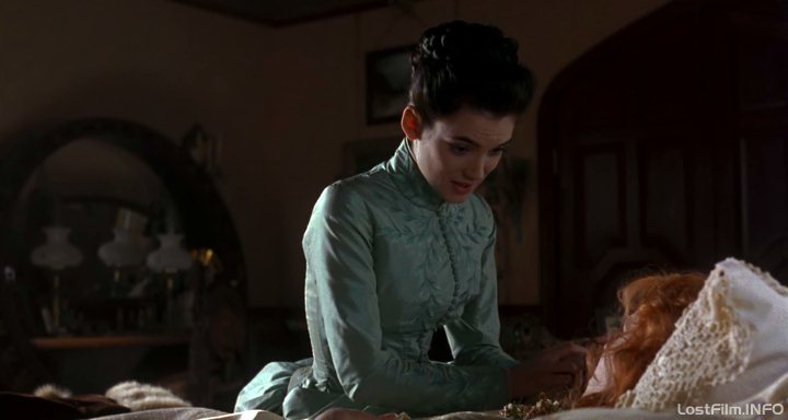 Кадр - Вайнона Райдер в фильме Дракула: 720x384 / 30Кб