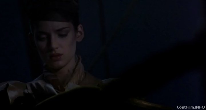 Кадр - Вайнона Райдер в фильме Дракула: 720x384 / 13Кб