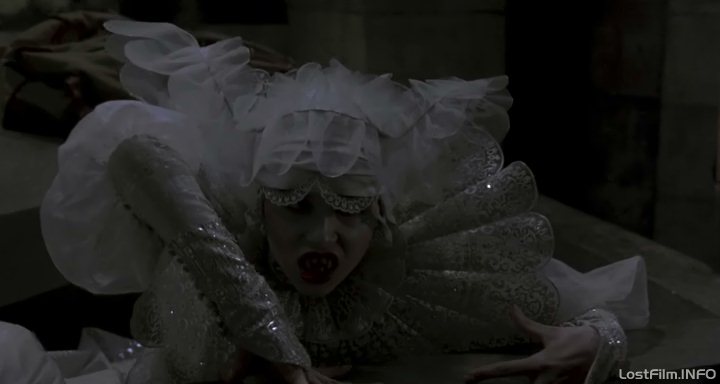 Кадр - Сэди Фрост в фильме Дракула: 720x384 / 27Кб