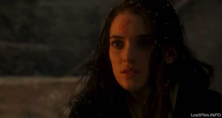 Кадр - Вайнона Райдер в фильме Дракула: 720x384 / 18Кб