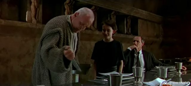 Кадр - Колм Фиор в фильме Тит - правитель Рима: 640x288 / 25Кб