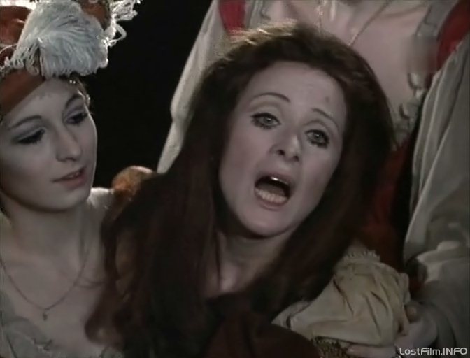 Кадр - Джуди Парфитт в фильме Гамлет: 672x512 / 36Кб