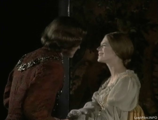 Кадр - Марианна Фэйтфулл в фильме Гамлет: 672x512 / 29Кб