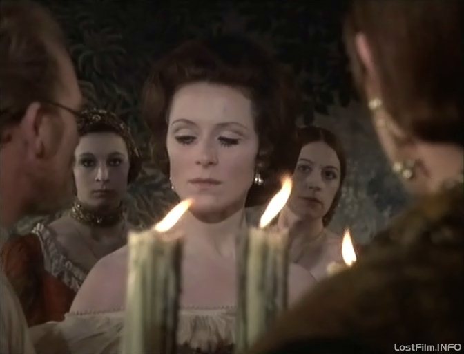 Кадр - Джуди Парфитт в фильме Гамлет: 672x512 / 33Кб