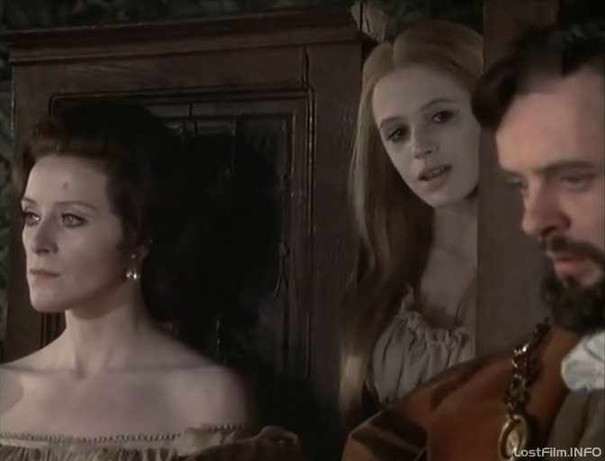 Кадр - Джуди Парфитт в фильме Гамлет: 672x512 / 33Кб