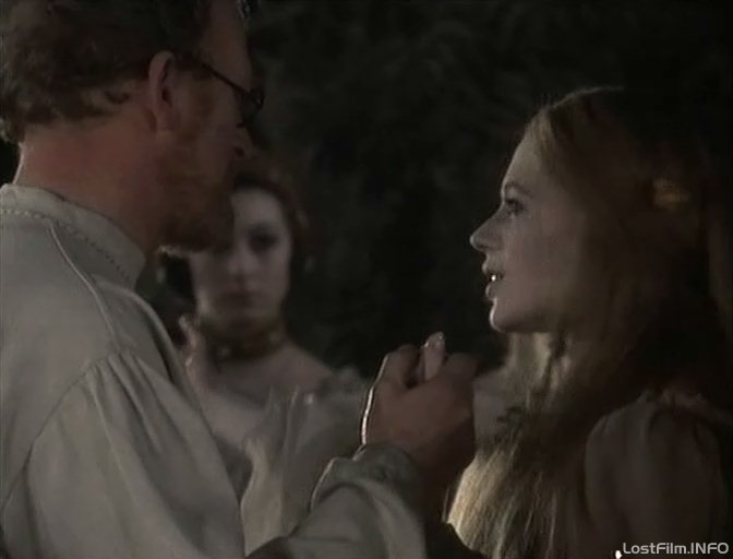 Кадр - Марианна Фэйтфулл в фильме Гамлет: 672x512 / 28Кб