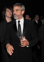 Джордж Клуни: 282x400 / 16 Кб