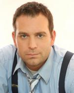 L collins. L collins. Очень густые брови у девушки. Мэтью коллинз. L collins.